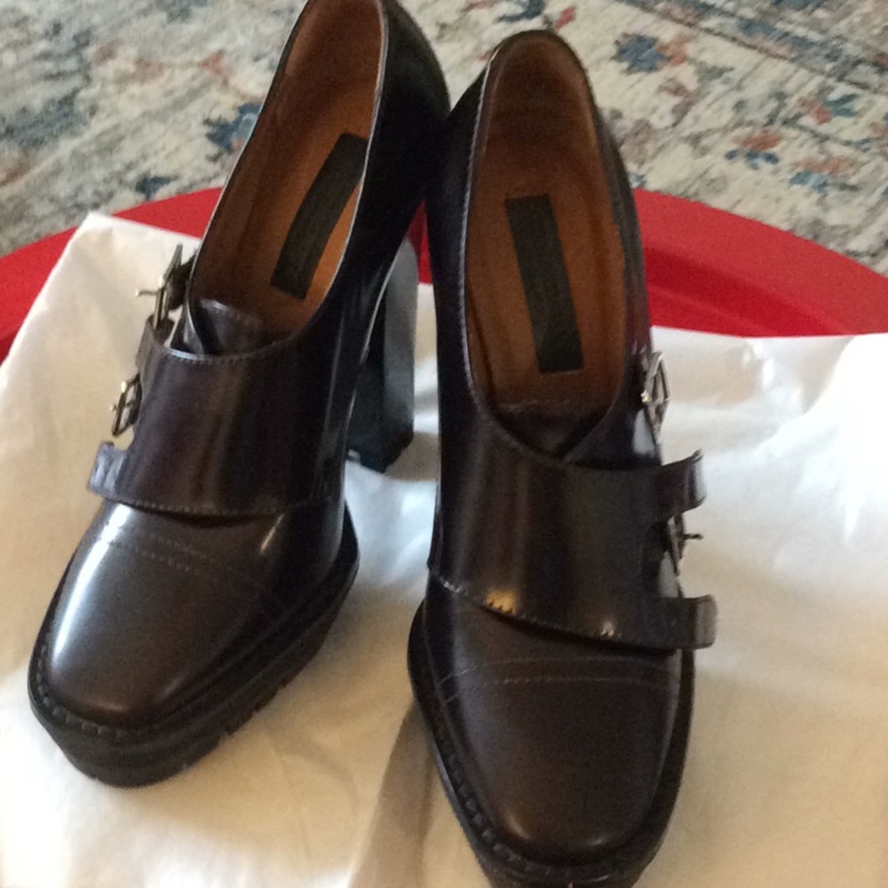 NWOT BURBERRY PLATFORM SHOES